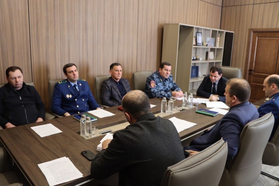 В Генеральной прокуратуре РА проведено Координационное совещание руководителей правоохранительных органов республики.