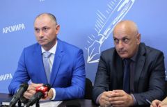 23 октября природоохранный прокурор Денис Чанба и его заместитель Адамур Чедия на пресс-конференции в АРСМИРА рассказали о деятельности экологического ведомства.